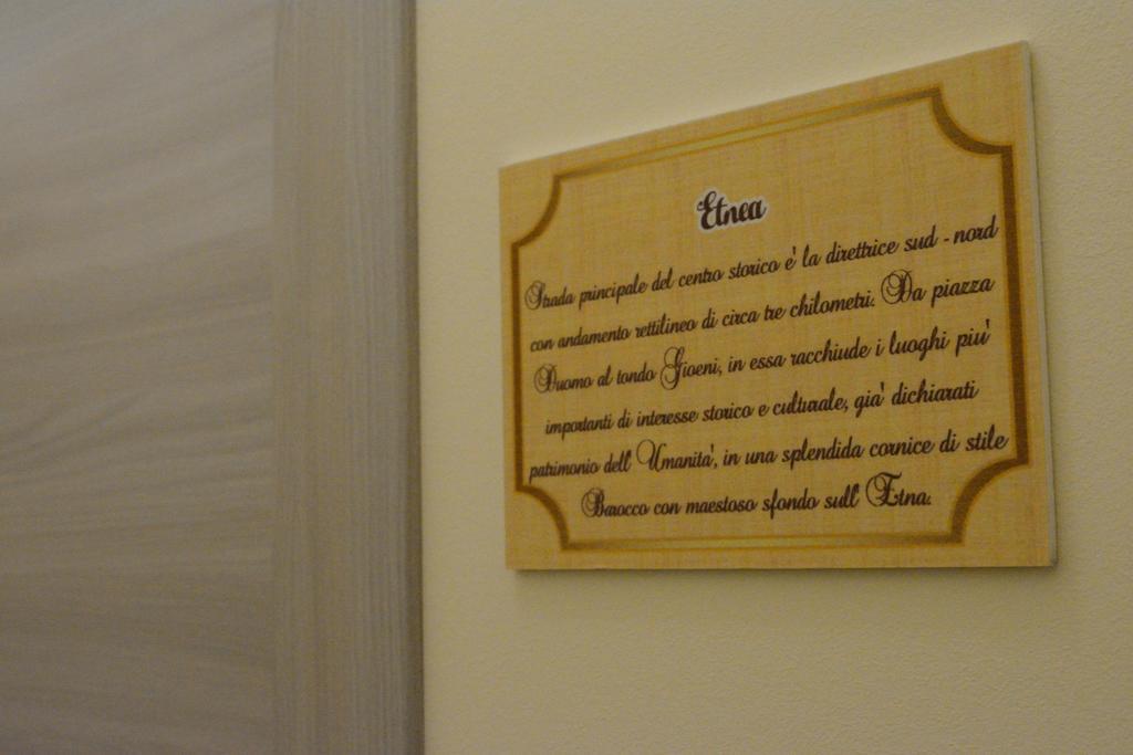 Catania Etnea Bed And Breakfast Ruang foto