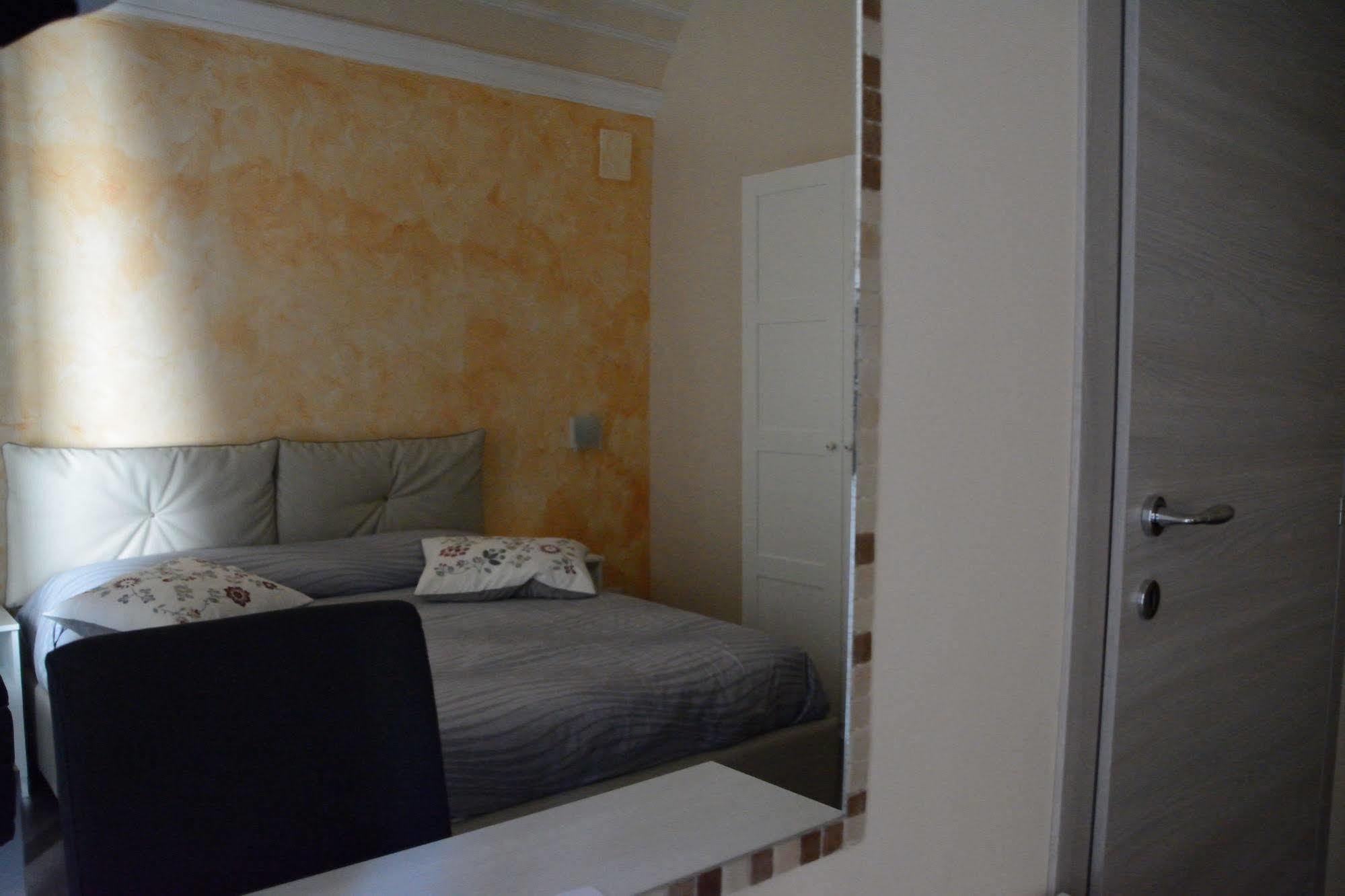 Catania Etnea Bed And Breakfast Bagian luar foto