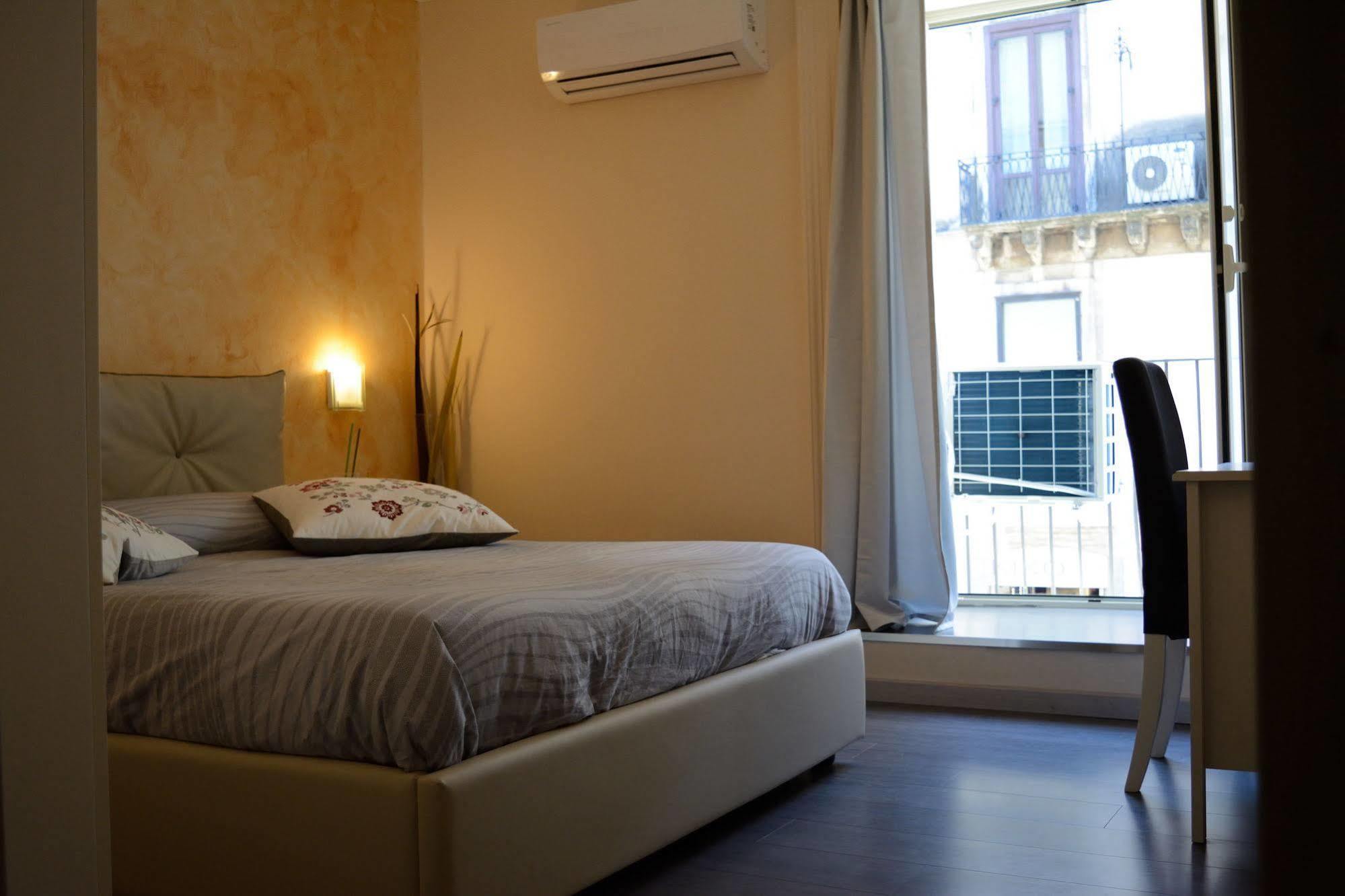Catania Etnea Bed And Breakfast Bagian luar foto